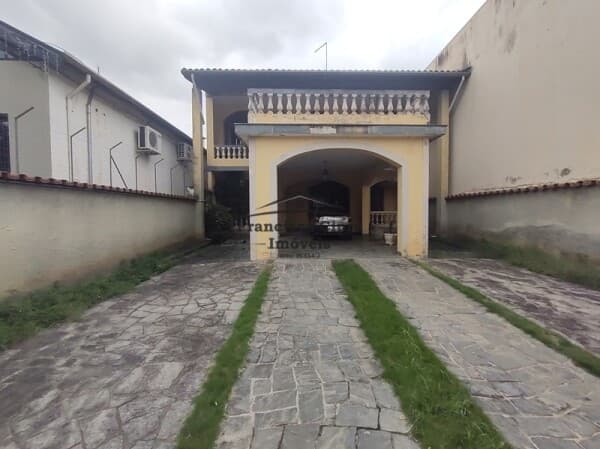 Sobrado em Guaratinguetá - Pedregulho