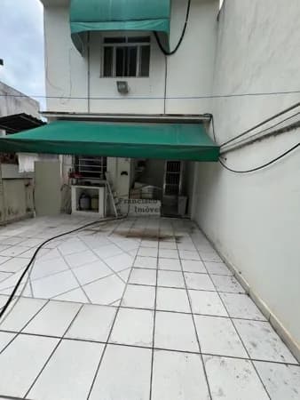 Sobrado em Aparecida - Santa Rita
