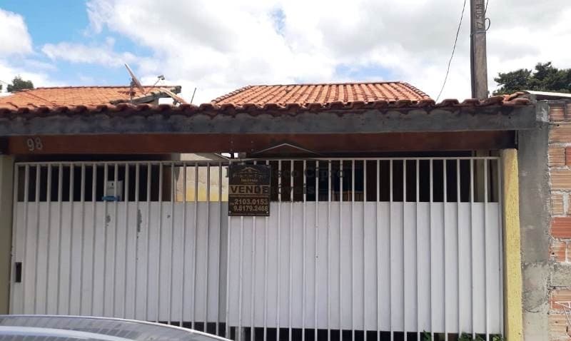 Casa em Pindamonhangaba - Laerte Assunção