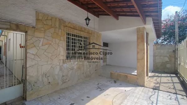 Casa em Guaratinguetá - Vila Comendador Rodrigues Alves
