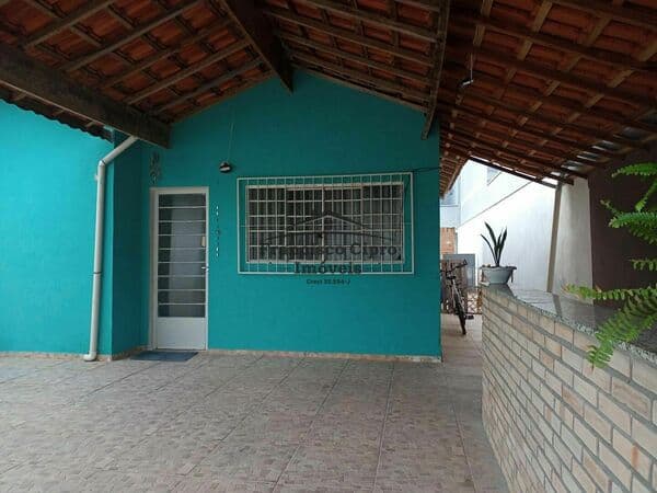 Casa em Guaratinguetá - Residencial Village Santana