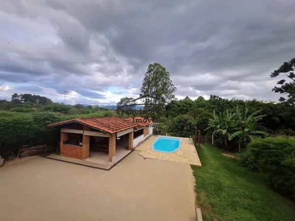 Fazenda/Sítios/Chácaras em Guaratinguetá - Bom Jardim