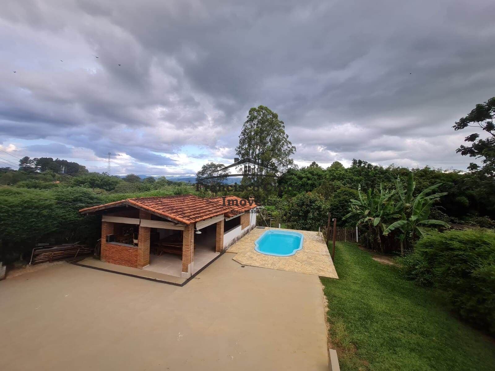 Fazenda/Sítios/Chácaras em Guaratinguetá - Bom Jardim