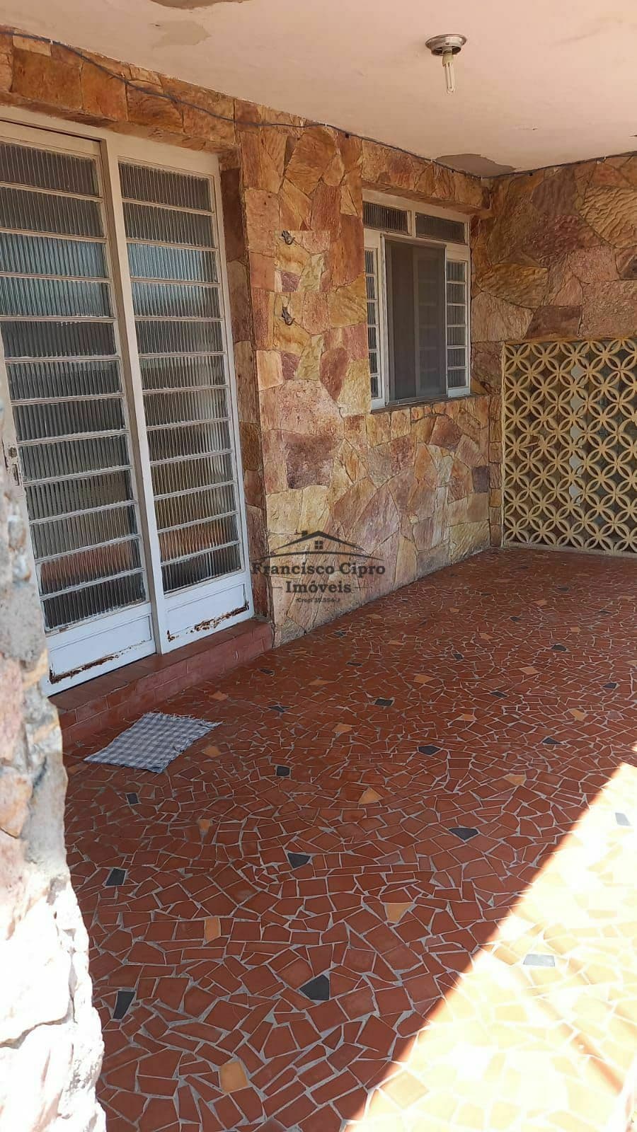 Casa em Guaratinguetá - Pedregulho