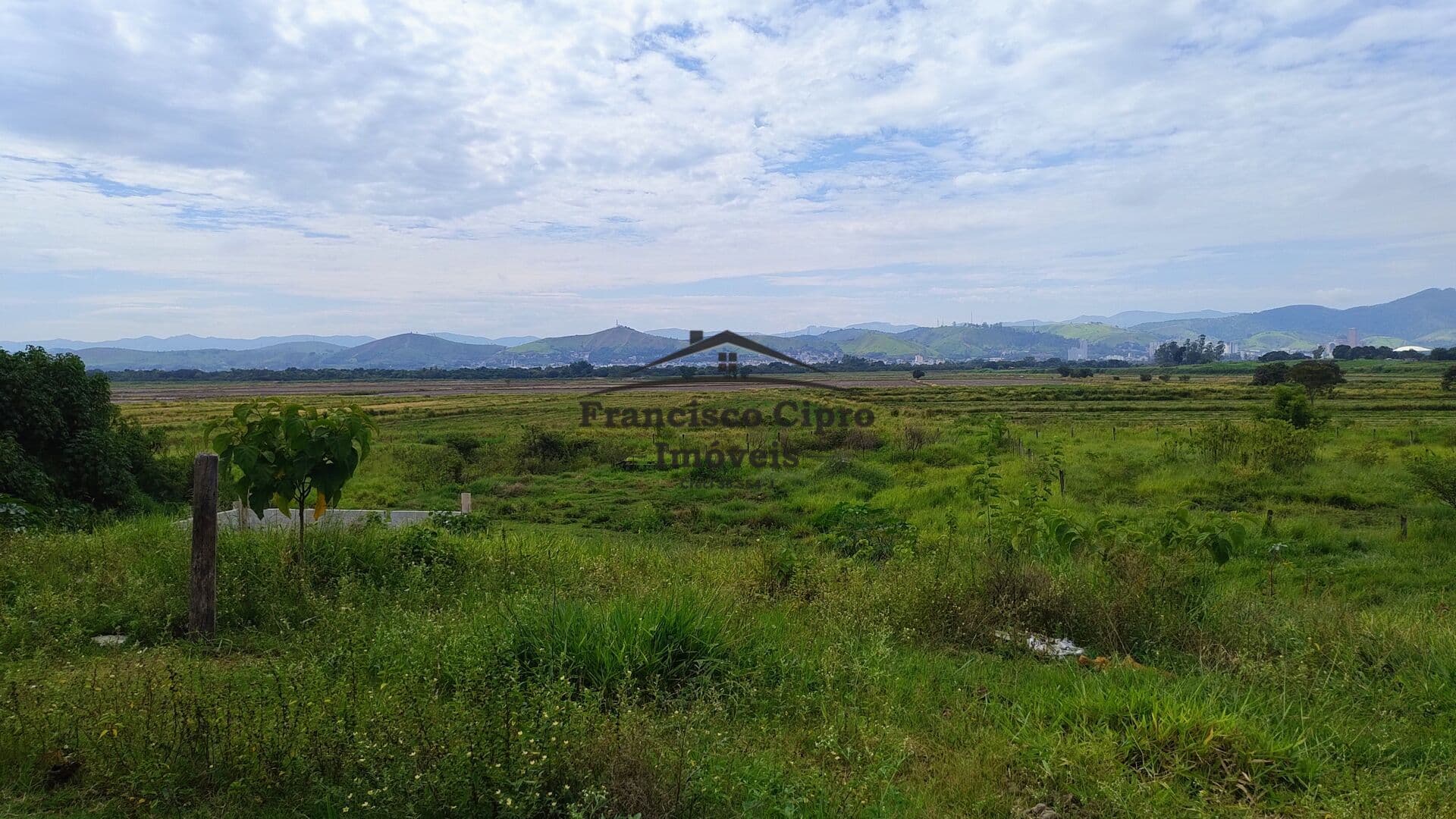 Lote/Terreno em Guaratinguetá - Santa Luzia