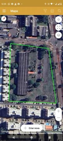 Terreno com 15.957 metros.
