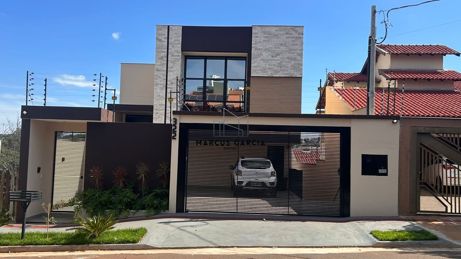 Casa/Sobrado á venda no Jardim Universitário, região sul em Londrina/Pr