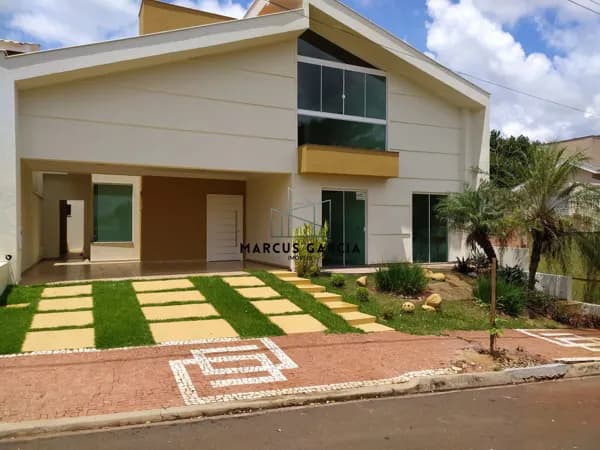 Casa de Condomínio em Ibiporã - Setor 4