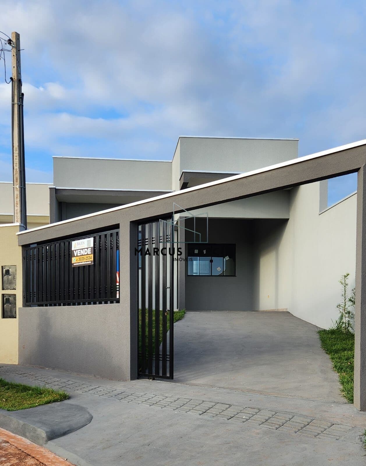 🏡 Casa Geminada à Venda no Conjunto Habitacional Antônio Euthymio Casaroto – Cambé/PR