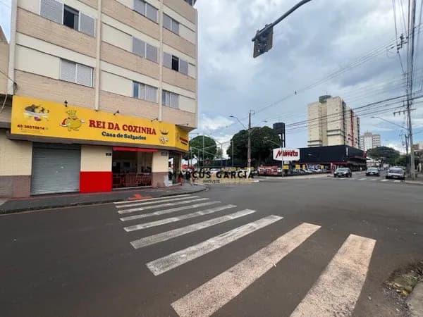 Apartamento à venda no Edifício Marumby – Centro de Londrina/PR | 2 quartos | 68m² | 1 vaga