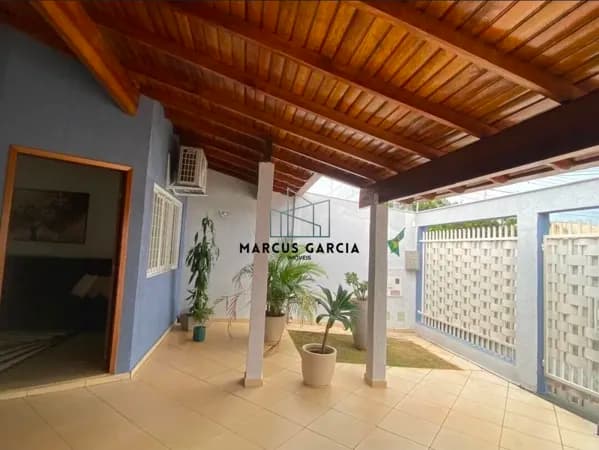CASA À VENDA NO JARDIM NOVO AEROPORTO EM LONDRINA/PR – LOCALIZAÇÃO PRIVILEGIADA A 150M DA PRAÇA NISHINOMIYA