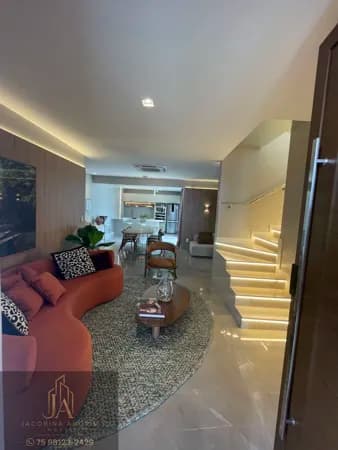 Excelente Casa em Condomínio alto padrão