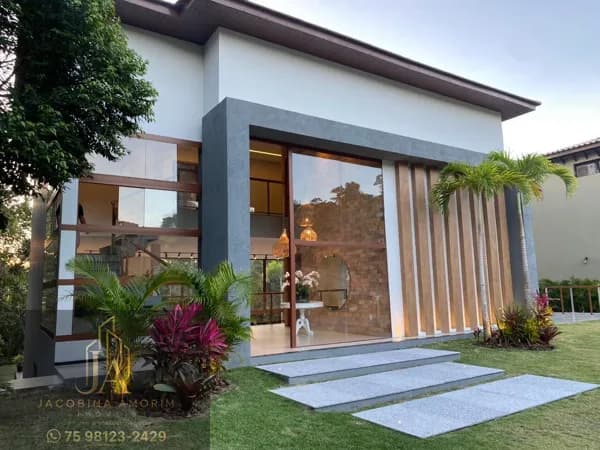 Casa em Condomínio semi-mobiliada