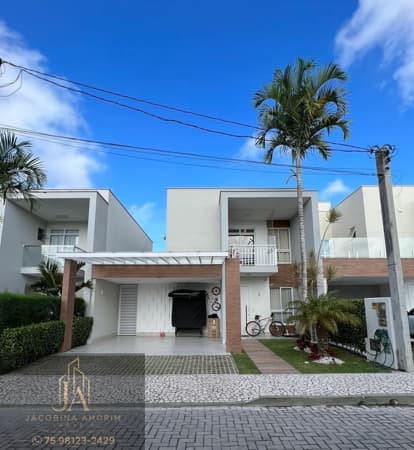 Alugo casa ampla no PAPAGAIO em condomínio