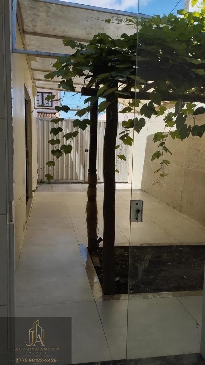 Casa em Feira de Santana - Santa Mônica