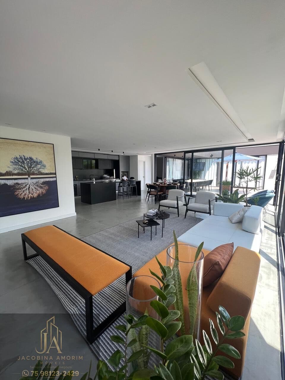 Casa alto padrão mobiliada no Damha a venda