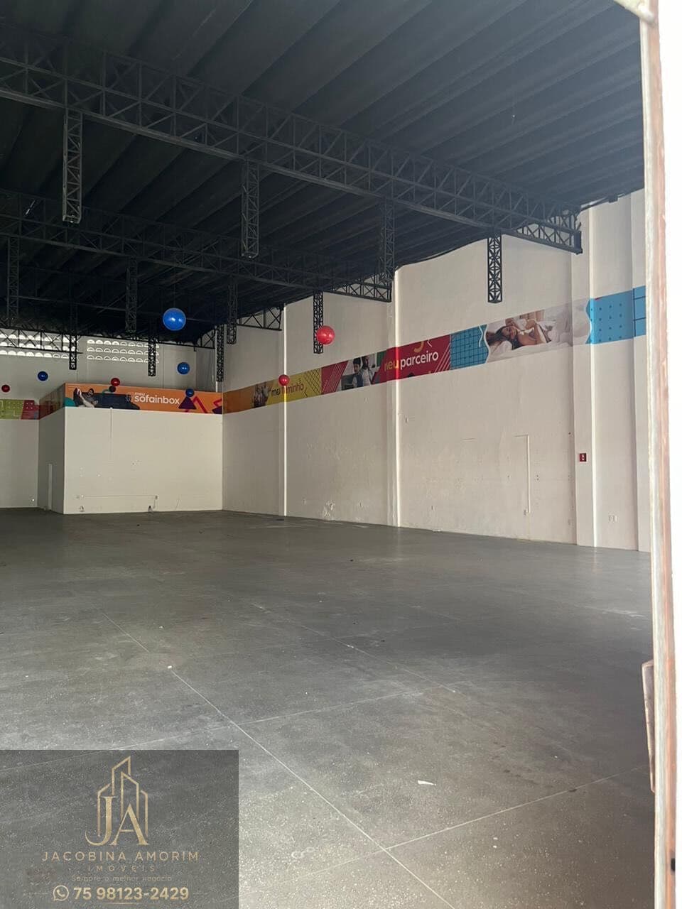 Pavilhão/Galpão Salão Comercial em Centro, Feira de Santana/BA