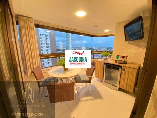 Apartamento alto padrão totalmente mobiliado