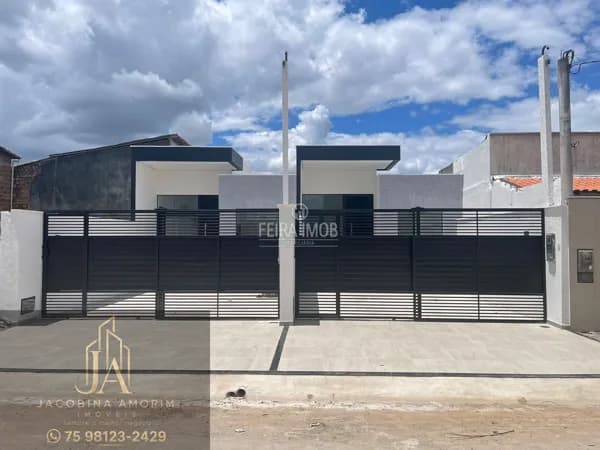 Casa em Feira de Santana - Papagaio