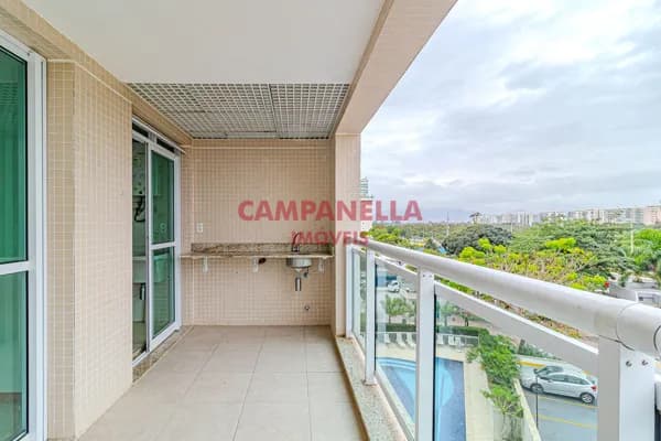 Apartamento varanda, 02 quartos, suíte, garagem, infratotal, Recreio RJ