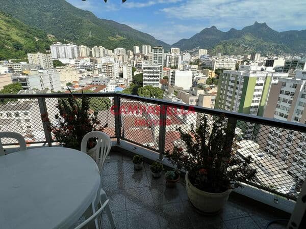 Apartamento varandão, 03 quartos, suíte, 2 vagas, Infratotal Saens Pena Tijuca