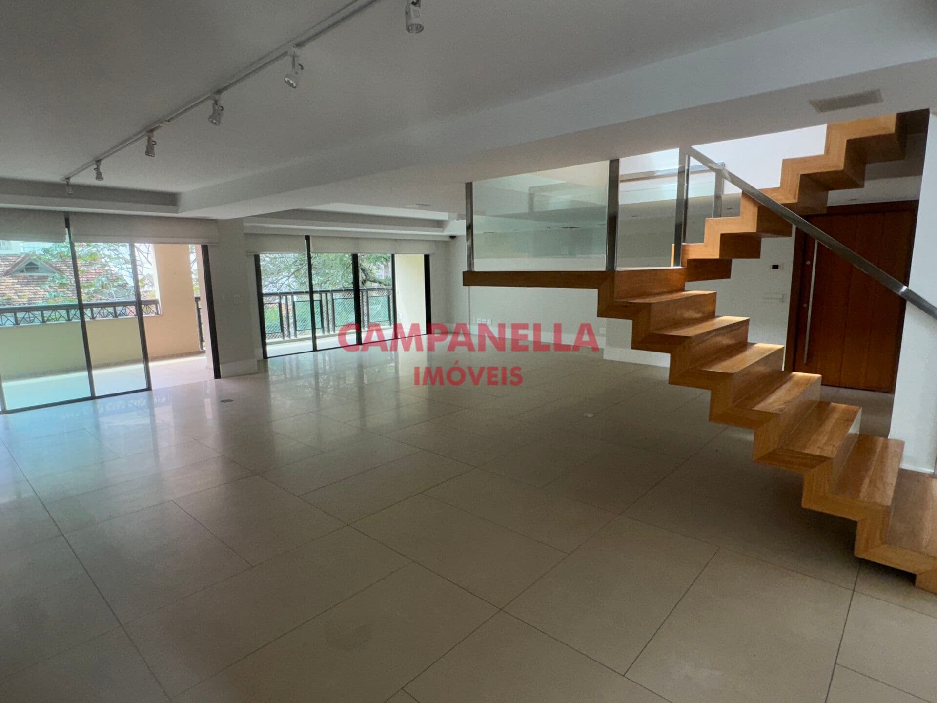 Luxuosa Cobertura Duplex, 4 suítes, terraço, 4 vagas, Fonte da Saudade Lagoa
