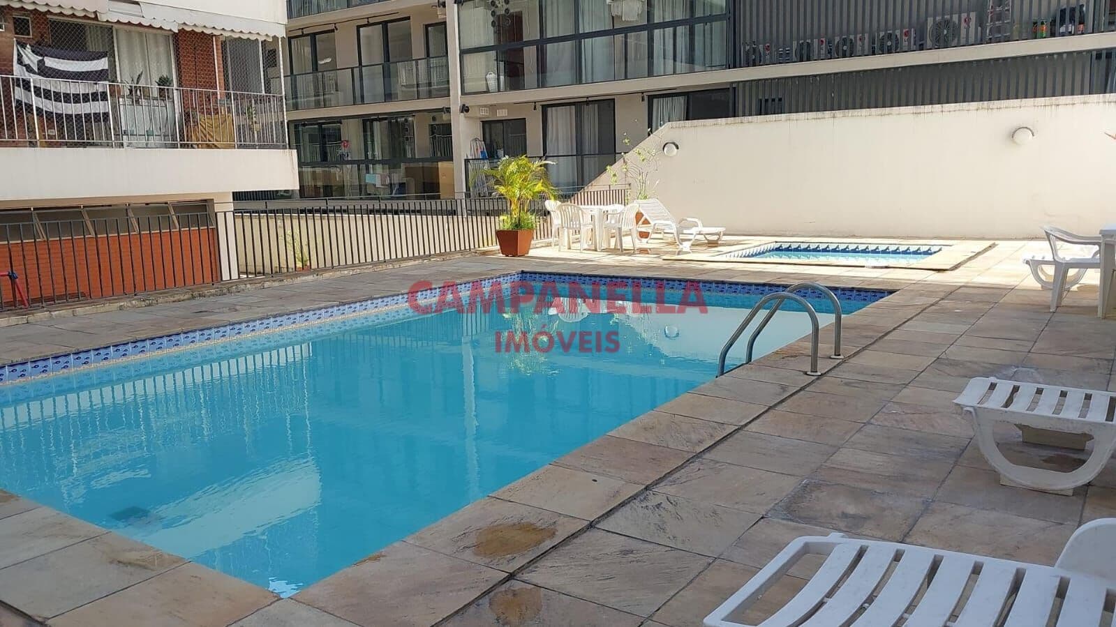 Apartamento 02 quartos, suíte, dependências, garagem, Botafogo RJ