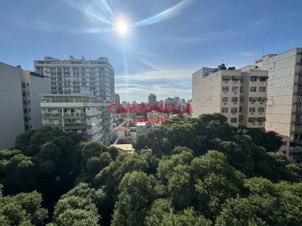 Apartamento 01 quarto, dependências, 01 vaga Rua Uruguai