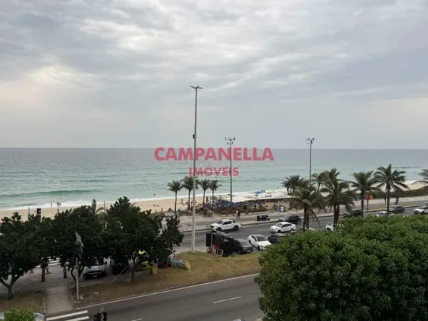 Apartamento Frontal, varandão, 02 quartos, vista cinematográfica, Praia da Barra