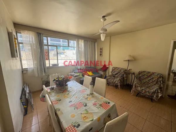 Apartamento 02 quartos, dependências, junto mar, Leblon RJ