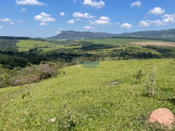 Fazenda/Sítios/Chácaras em Itirapina - Itirapina