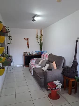 Casa - Condomínio fechado
