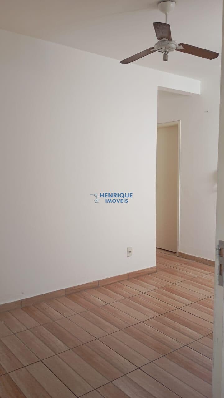 Apartamento a venda no Condomínio Rainha Elizabeth - R$190.000,00