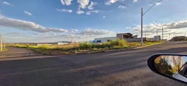 Terreno Industrial ou comercial a venda no bairro Santa Marina com mais de 250m2 em Cordeirópolis SP por R$ 180.000,00