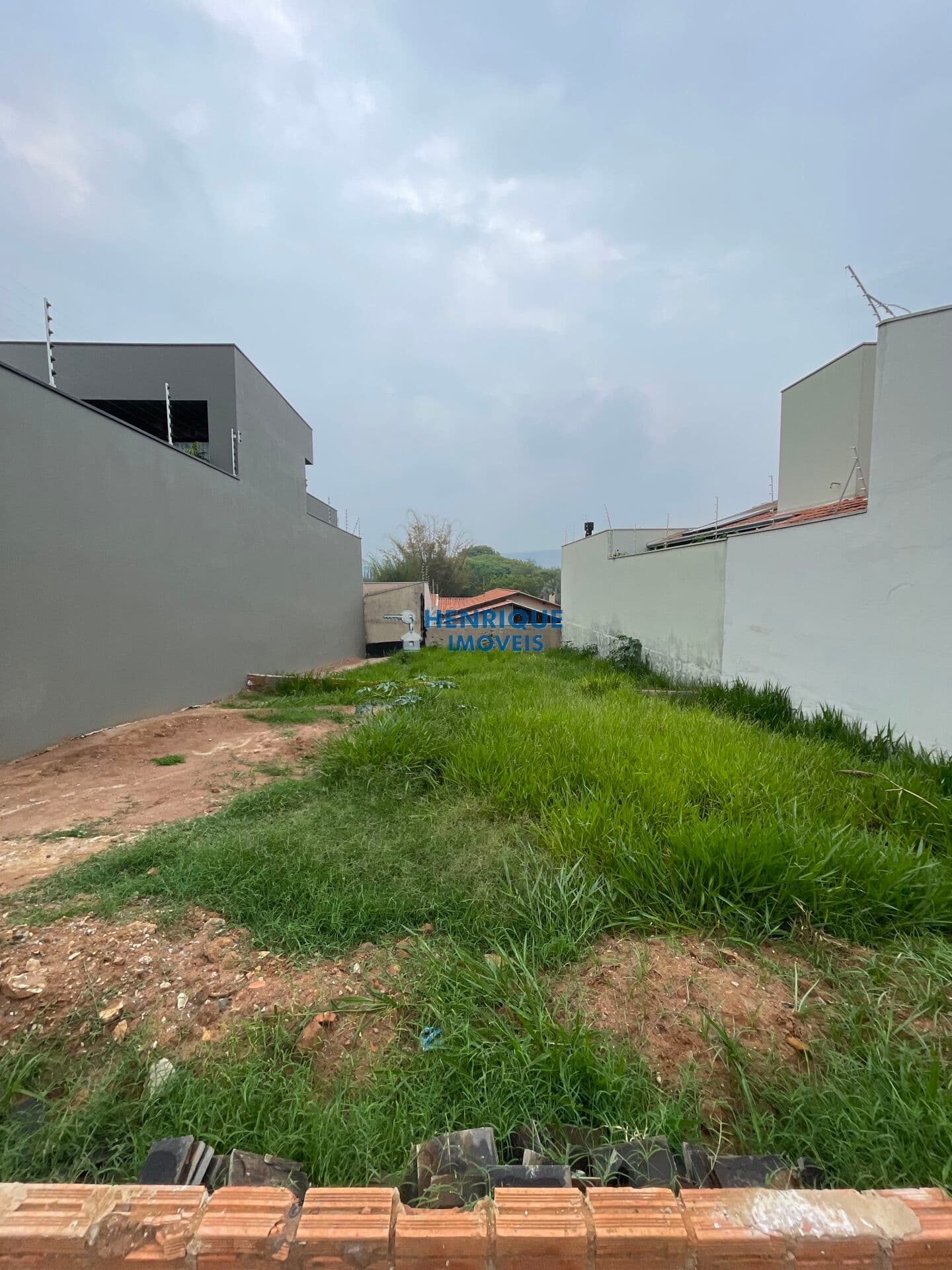 *Terreno à venda no bairro Porto Fino – R$ 300.000*