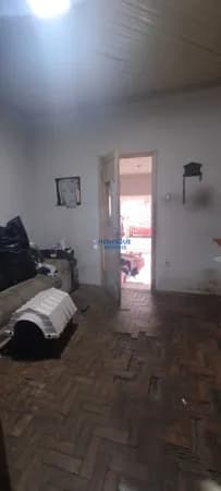 CASA PARA DEMOLIÇÃO NO BAIRRO VILA ALEMÃ