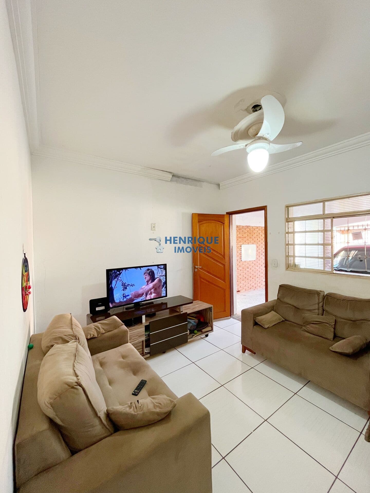 Casa à venda com 2 dormitórios e terreno de 250m2 no bairro Jardim Village em Rio Claro SP por R$ 360.000,00