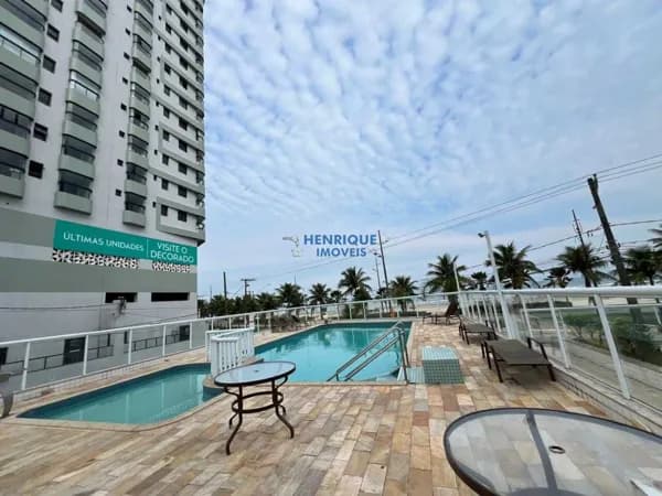 Apartamento na Praia Grande porteira fechada