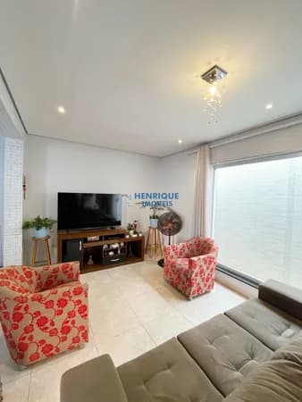 Casa à Venda com 3 dormitórios + 1 escritório no bairro Jardim Residencial das Palmeiras 250m2 de terreno por R$ 550.000,00 em Rio Claro SP