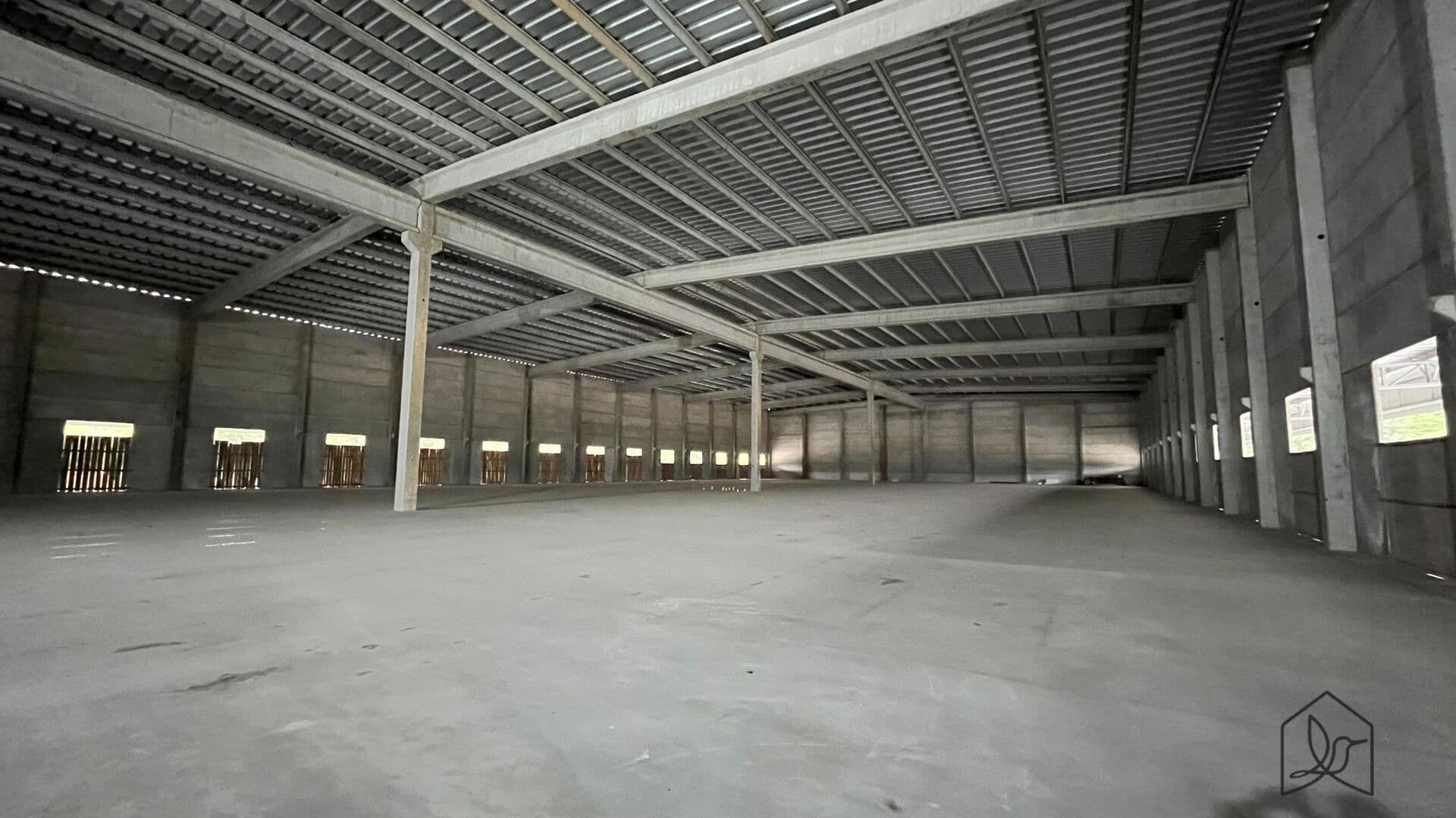 Galpão Industrial / Logístico