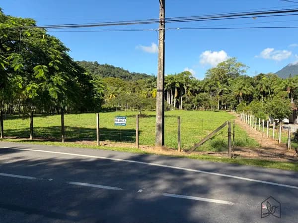 Terreno Locação em Pirabeiraba