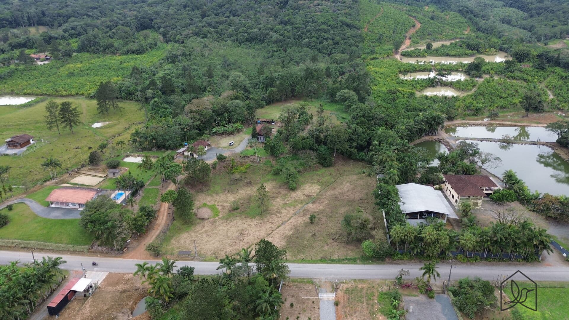 Sítio escriturado no Quiriri (Pirabeiraba)