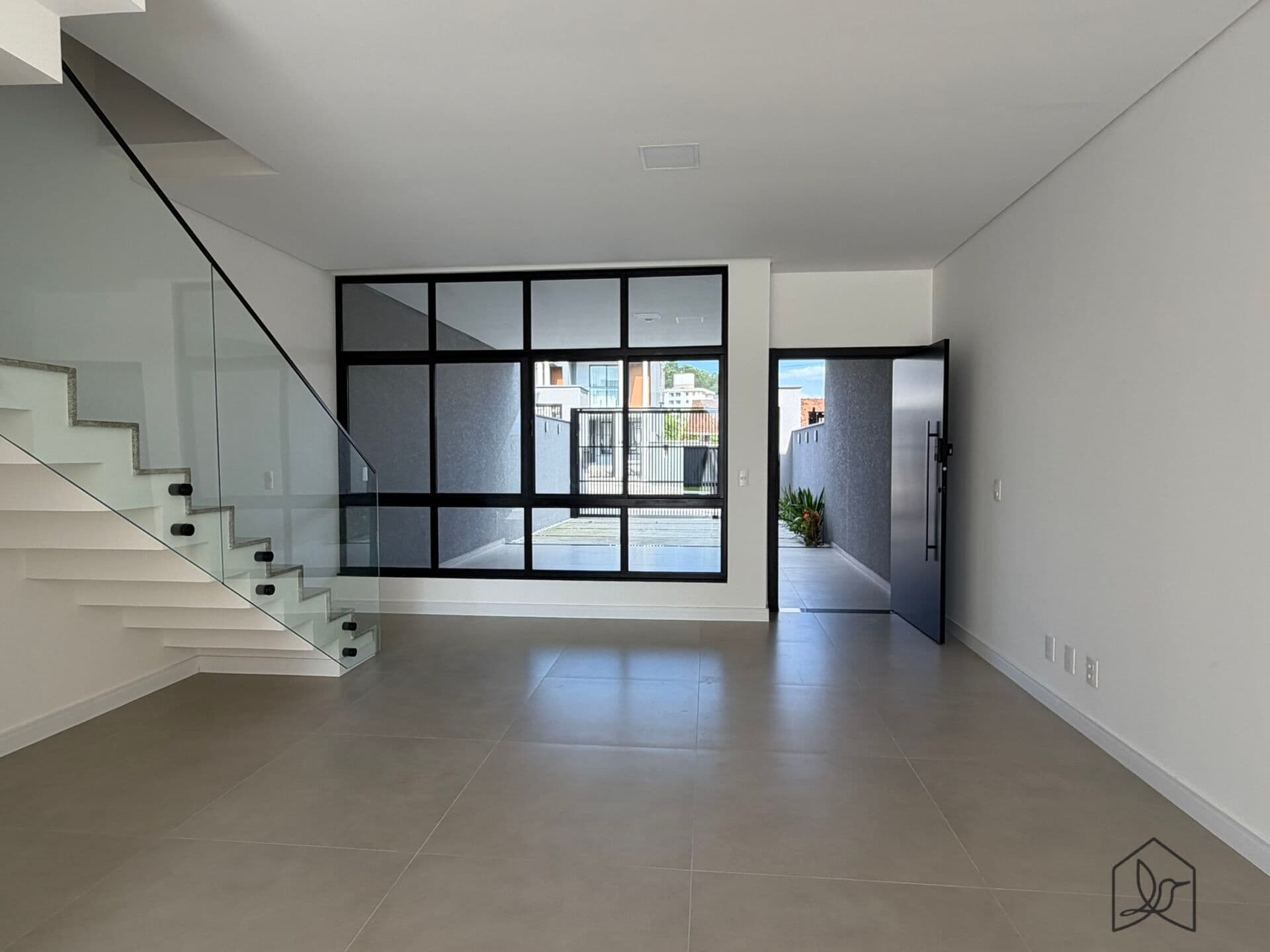 Casa no Santo Antônio com 3 suítes e Piscina
