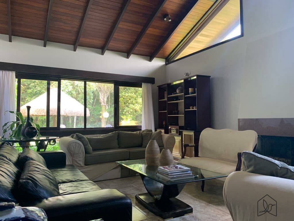 Belíssima Chácara em Pirabeiraba