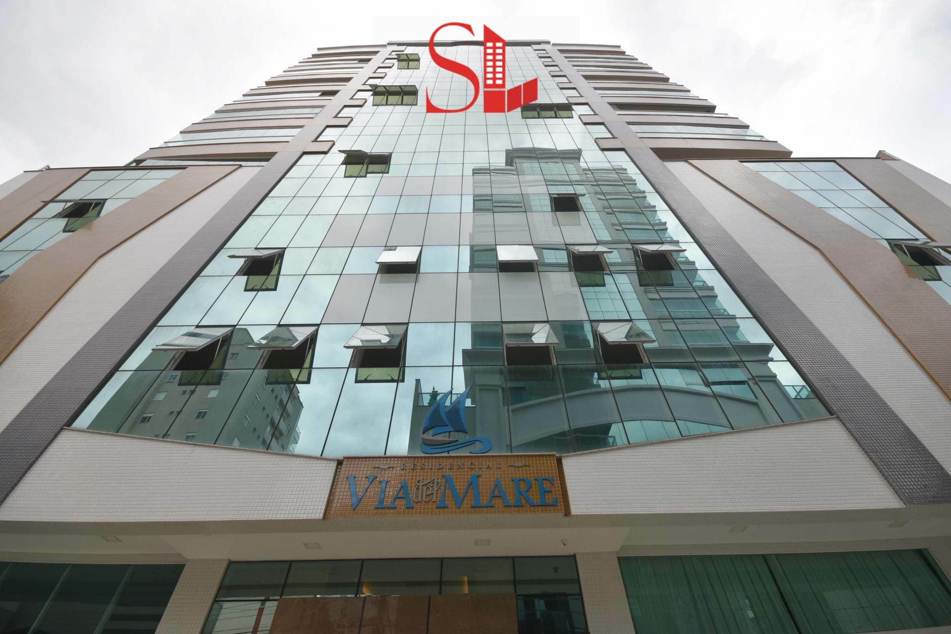 Apartamento em Itapema - Meia Praia