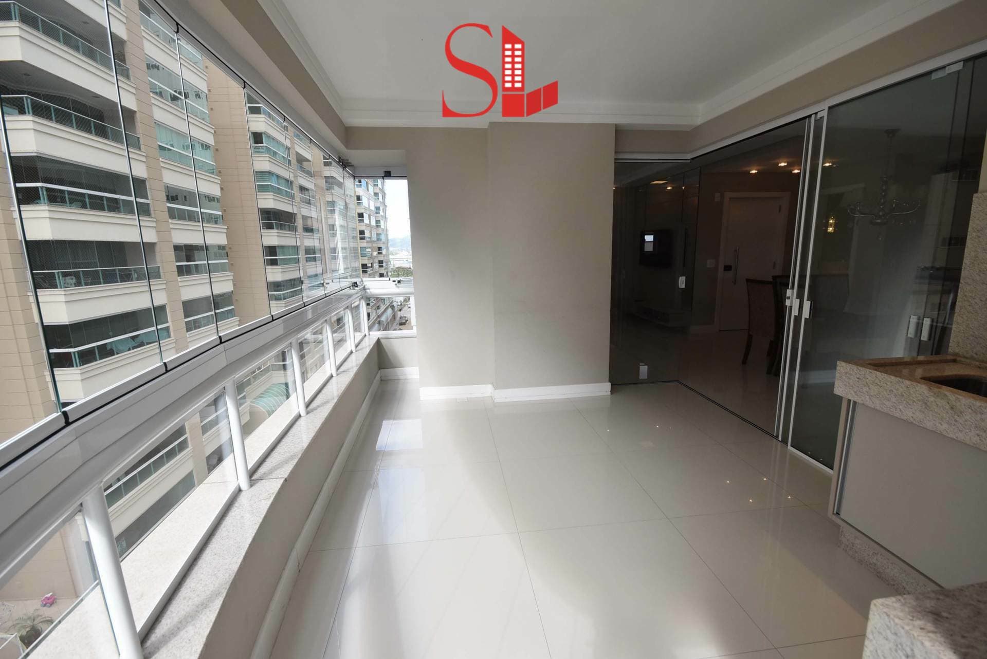 Apartamento em Itapema - Meia Praia
