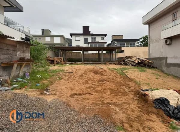 Lote em Condomínio na Praia dos Ingleses