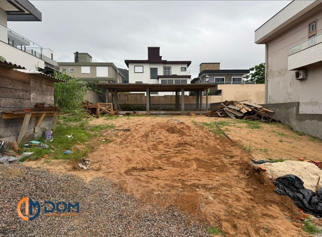 Lote em Condomínio na Praia dos Ingleses