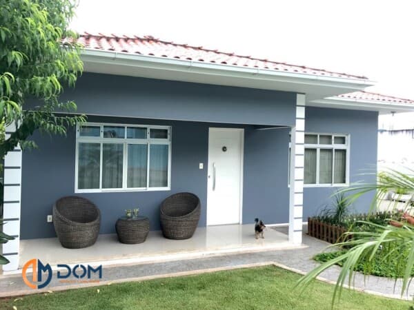 Casa Padrão - aproximadamente 800 metros da Praia de Canasvieiras