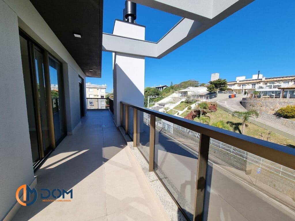 Excelente Cobertura Alto Padrão com 147 m², PÉ NA AREIA.